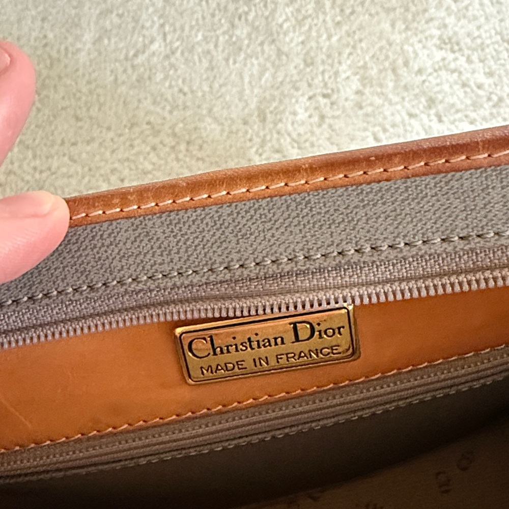 Vintage Dior Zip toiletry in khaki taupe clutch - Picture 11 of 15